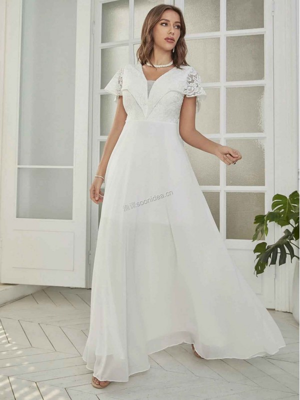 Contrast Lace V-neck Maxi Wedding Dress